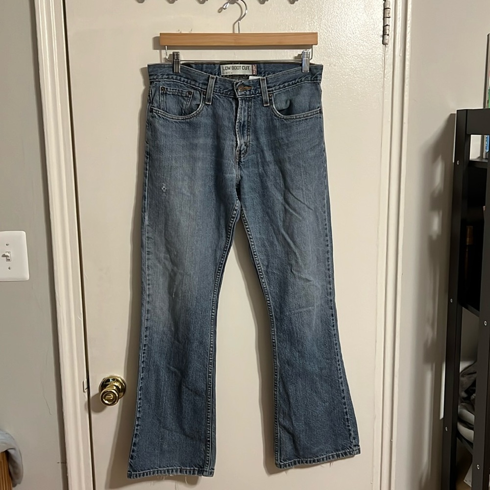 Levi’s 527 Low boot cut light wash denim